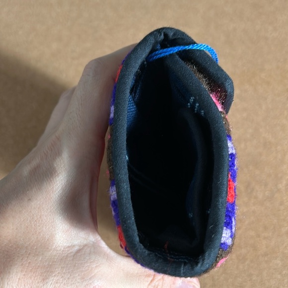 Floral Needlepoint foldable wallet- great condition​ - Picture 3 of 16